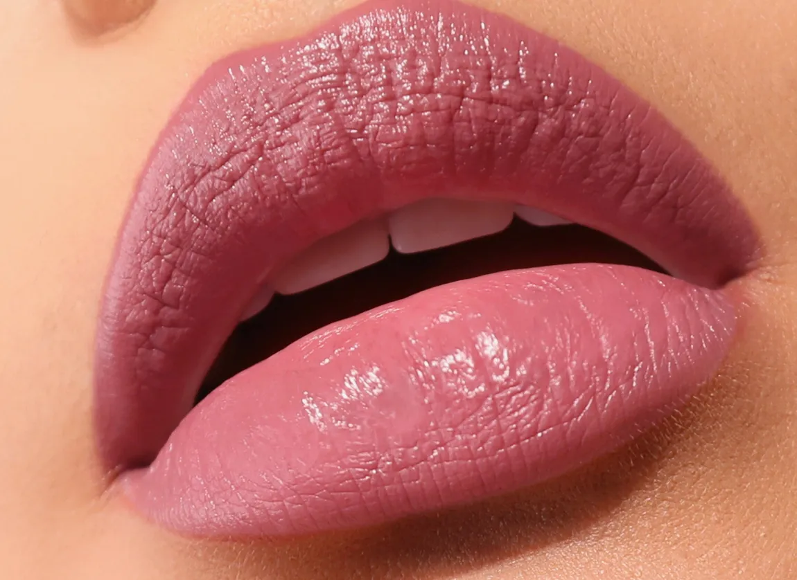 GODDESS LIPSTICK (8 SHADES)