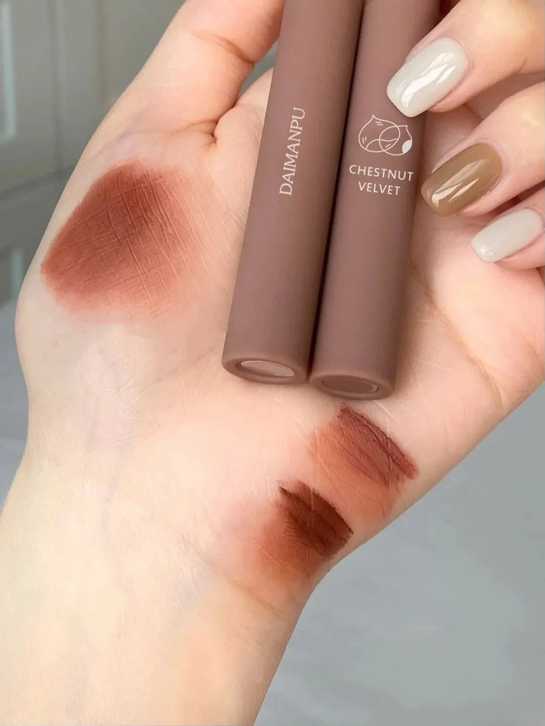 Toleet Chestnut Mud Soft Velvet Lipstick